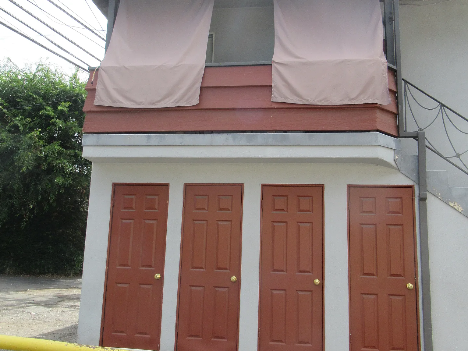 2 bed, 750 sqft, $2,295 — Photo 3