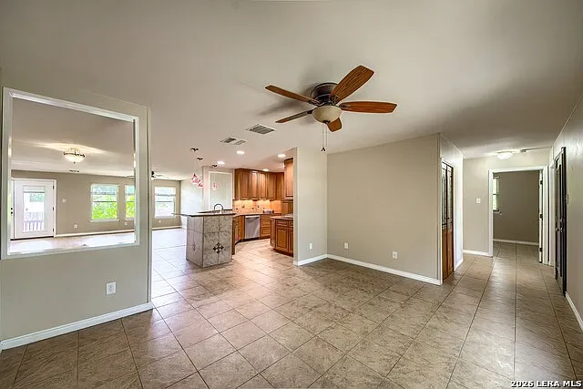 8406 Deer Holw — Photo 10