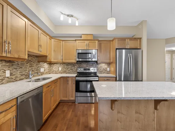 10530 56th Ave NW #408, Edmonton, AB T6H 0X7