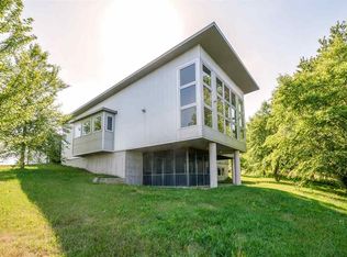 3365 Portwood Dr, Homestead, IA 52236