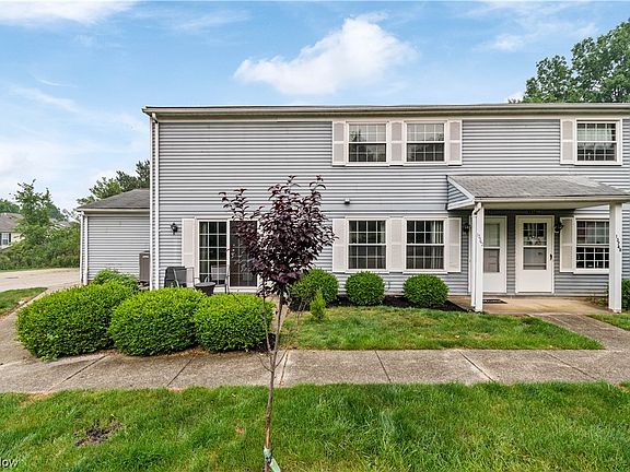 2nd image of 13742 Oakbrook Dr #3742