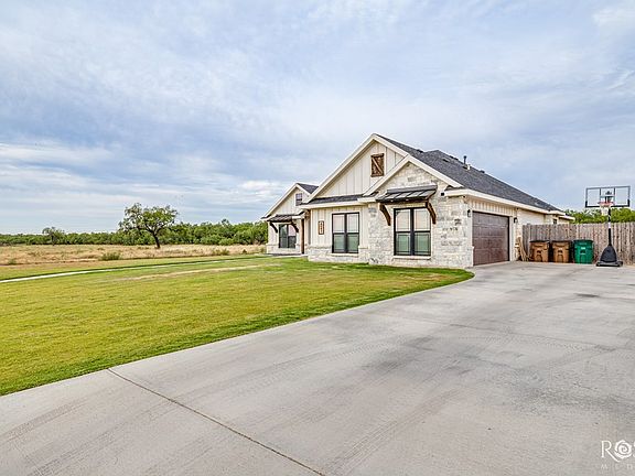 3rd image of 4541 Old Stone Dr