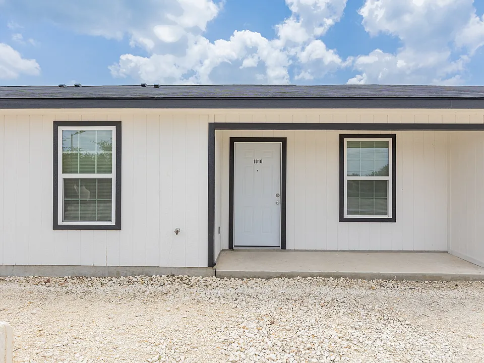 1010 County Road 4516