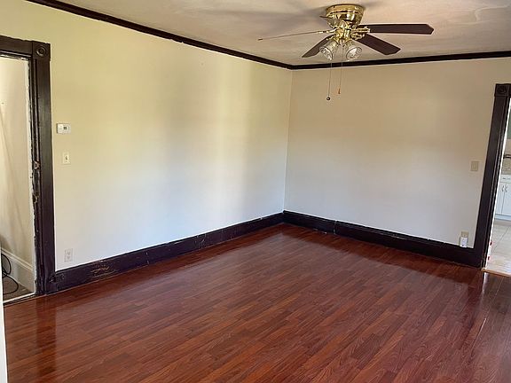 5th image of 15 Pleasant St #1