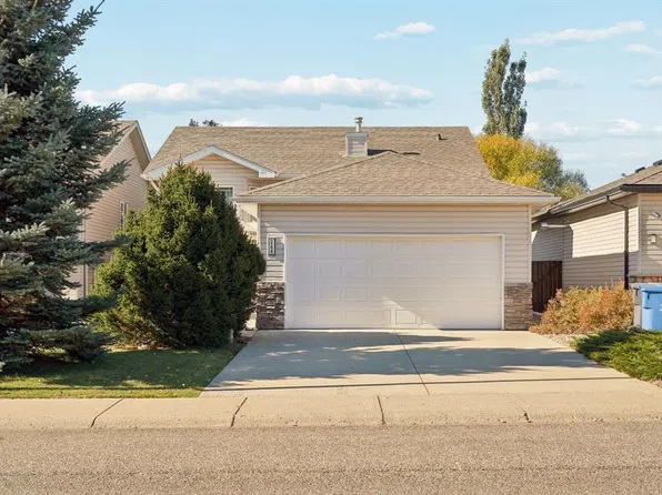 246 E Fairmont Blvd S, Lethbridge, AB T1K 7M7