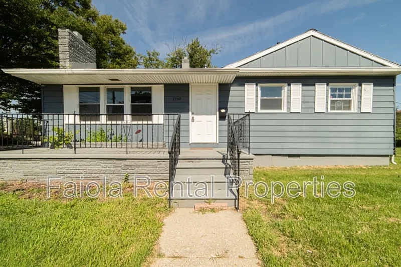 1739 Lincoln Ave