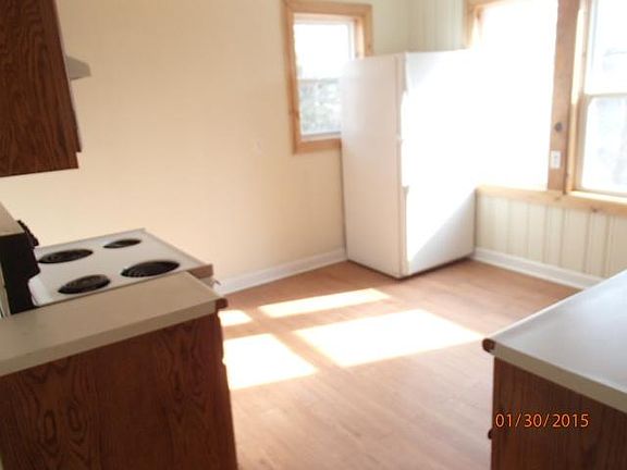 5th image of 1913 E 84th Ter