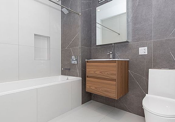 5th image of 101 Bruckner Blvd #1Z