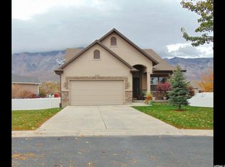 1010 W Park Springs Cir, Pleasant View, UT 84414