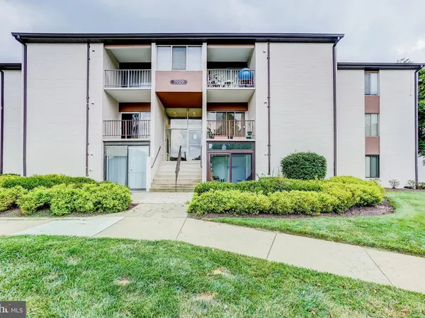 7929 Mandan Rd APT 102, Greenbelt, MD 20770