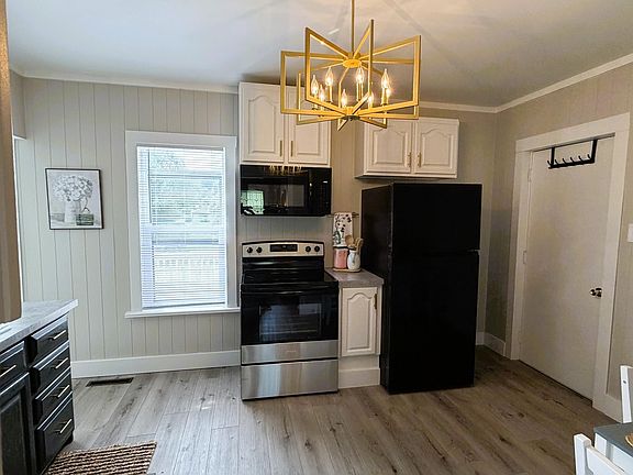 3rd image of 740 1st St