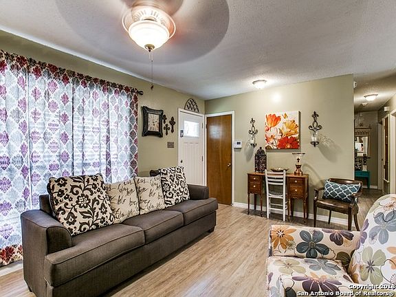3rd image of 7102 Woodgate Dr
