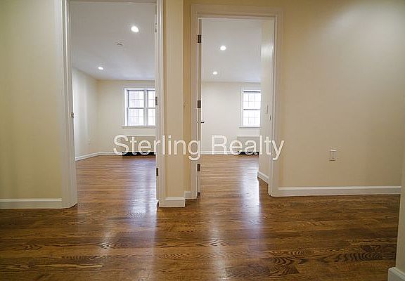 5th image of 2821 Astoria Blvd APT 3B