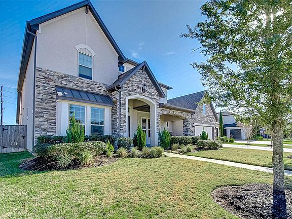 3rd image of 2907 Cottage Wood Ct