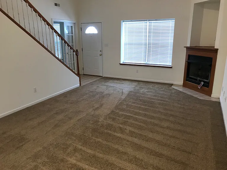 1704-1706 Juniper Dr — Photo 2