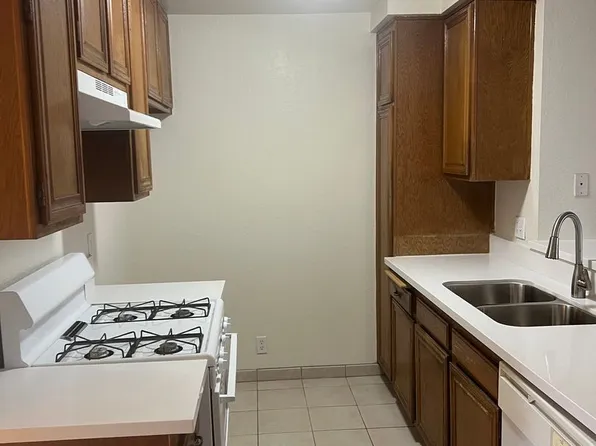 9929 Sepulveda Blvd., 9929 Sepulveda Blvd APT 203, Mission Hills, CA 91345