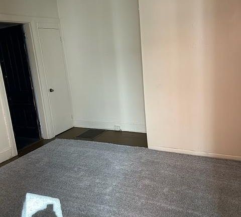 2nd image of 912 W King St Floor 1