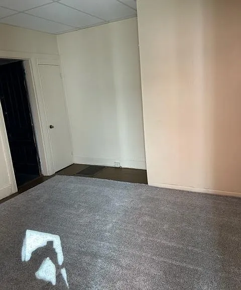 912 W King St #1 — Photo 2