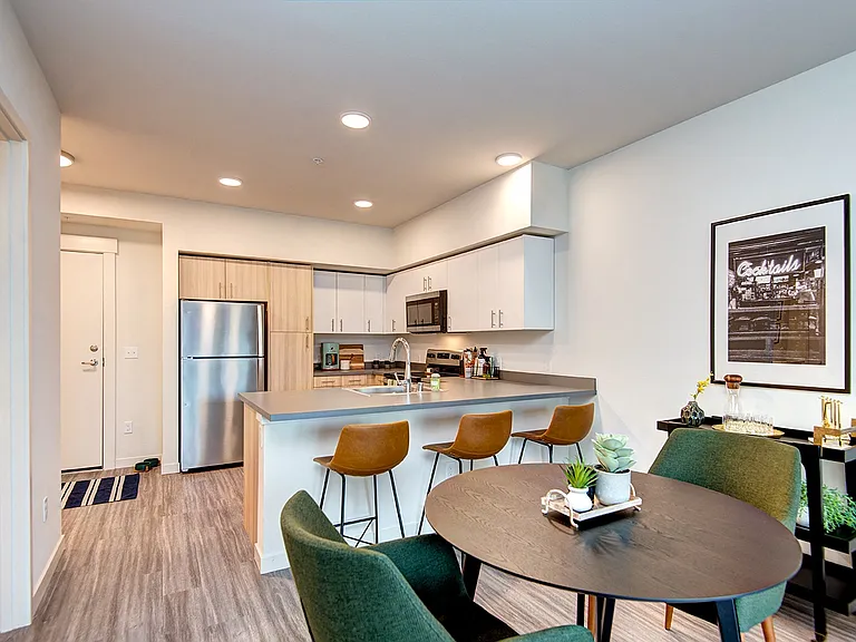 Hazel Apartments — Photo 4
