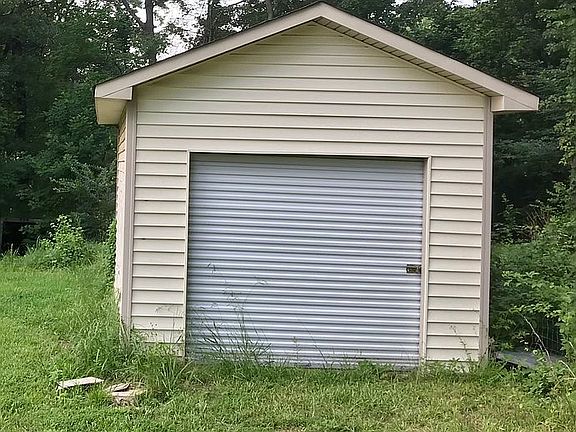 2nd image of 1220 Jo Ann Dr