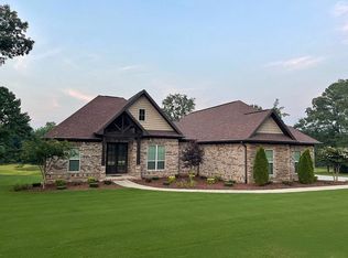 190 Lynn Dr, Florence, AL 35633