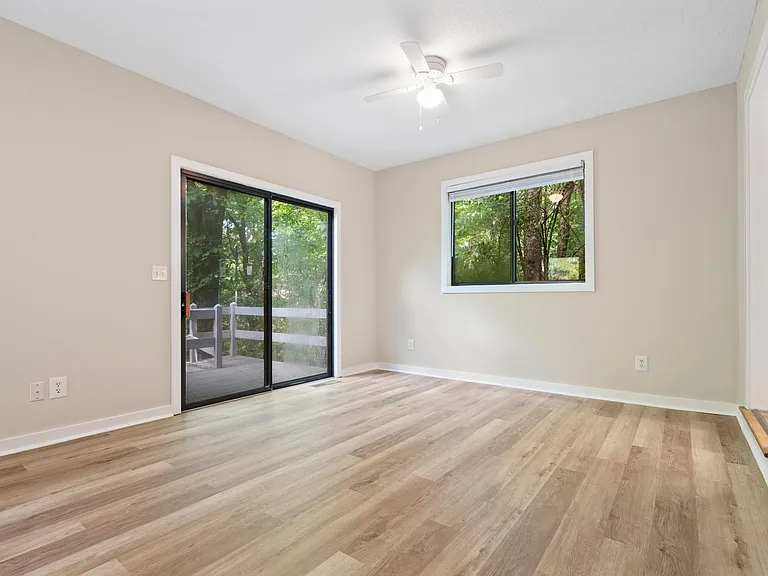 101 Walden Dr — Photo 4