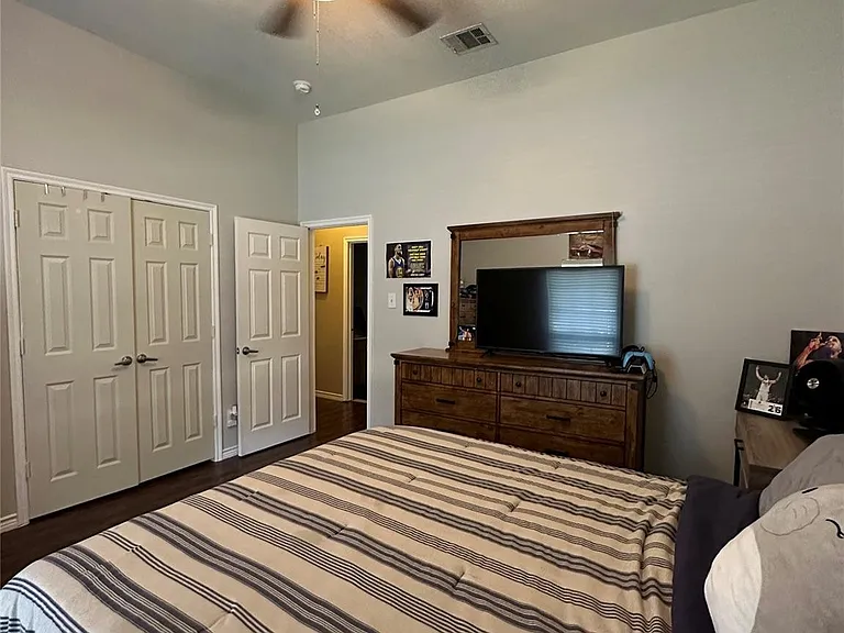 1208 Lazy Ln — Photo 25