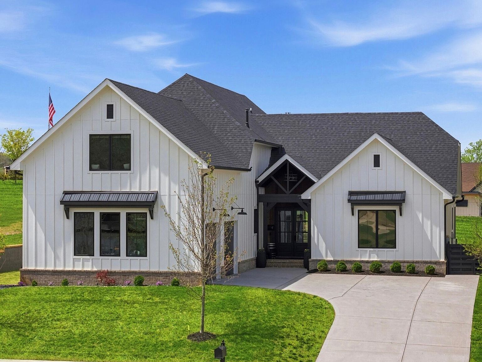 455 Old Barn Ln