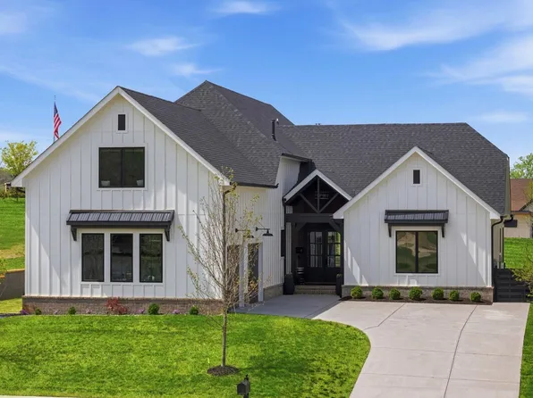 455 Old Barn Ln, Loudon, TN 37774