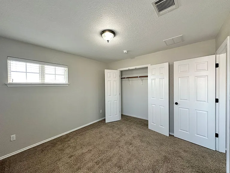 3405 Rusack Dr — Photo 32