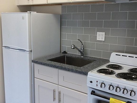 3rd image of 1190 Pine St APT 301
