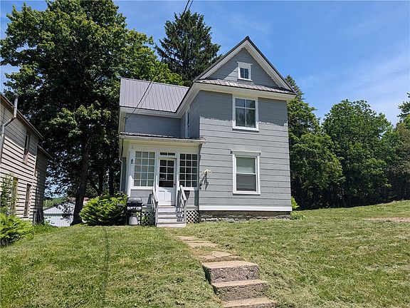 4th image of 35 Lincoln Ave