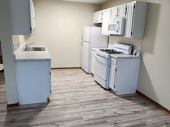 5th image of 620 Mallard Ct APT D1