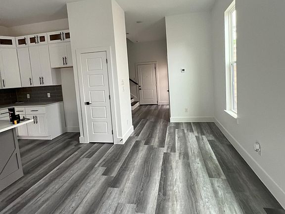 5th image of 4529 Philip Ave