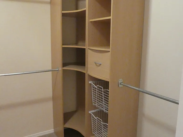 7123 SW Sagert St #104 — Photo 33