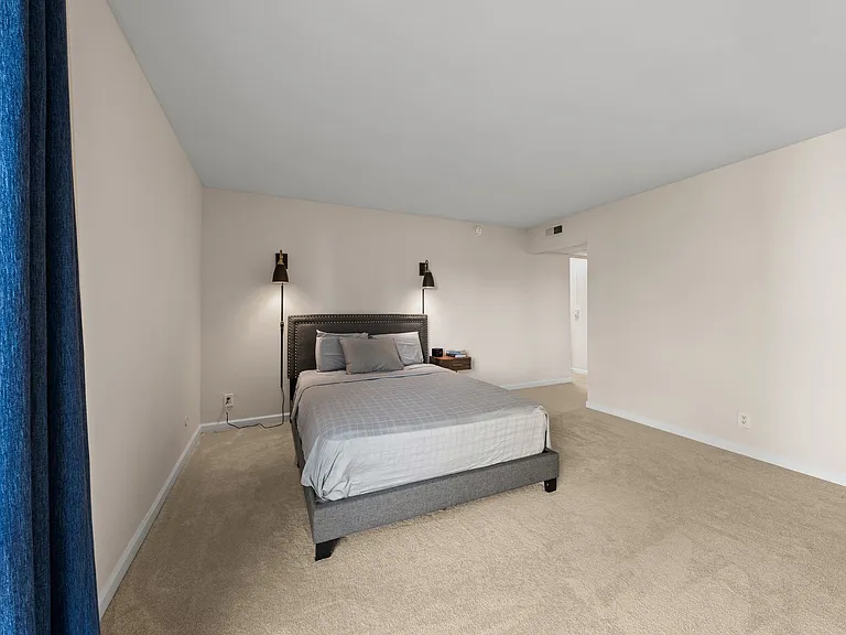 460 N Civic Dr #403 — Photo 2