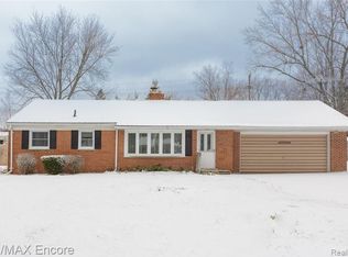 3415 Cutler Dr, Waterford, MI 48329