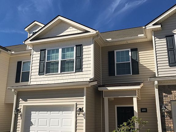 2nd image of 400 Canyon Oak Loop
