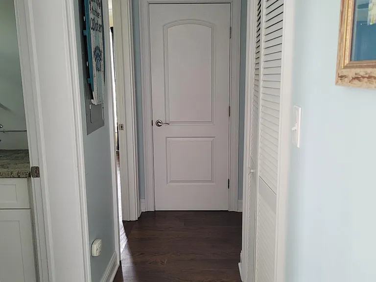 312 Saint Louis Ave — Photo 10