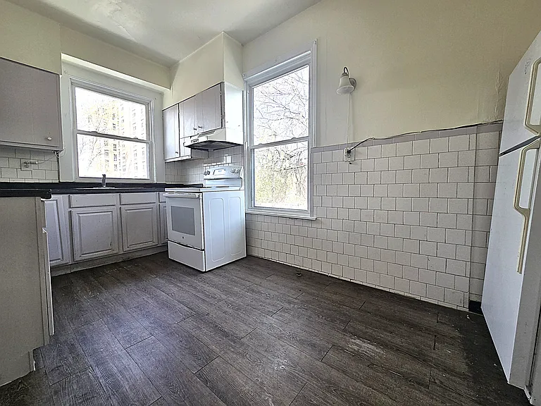 45 Auburn St — Photo 13
