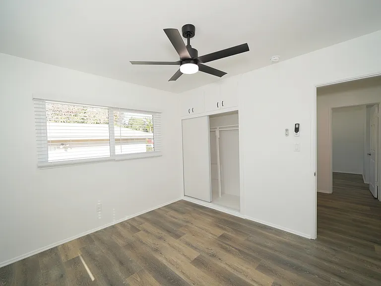 220 E Walnut Ave — Photo 15