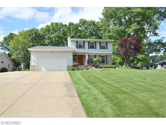 1284 Cherokee Dr photo 1