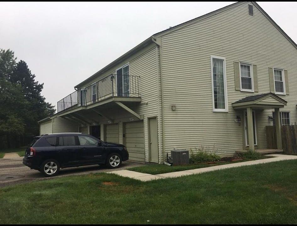 1st image of 23523 Stonehenge Blvd #1