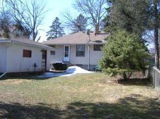 1652 Chamber St, Saint Paul, MN 55106