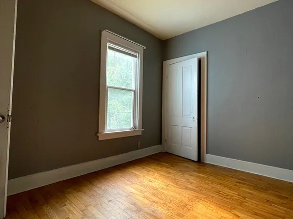 1502 Ferry St, La Crosse, WI 54601