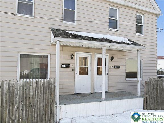 4th image of 10 Beekman St