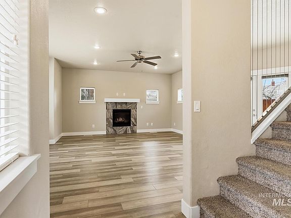 5th image of 3003 W Moore St