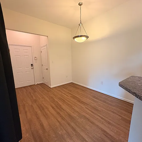 765 Walker Sq #4C Photo 1 765 Walker Sq #4C Photo 1