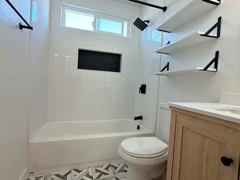 1811 Iris Way — Photo 14