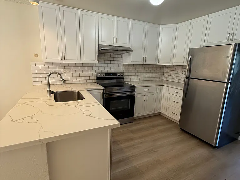 343 Innisfree Dr — Photo 6